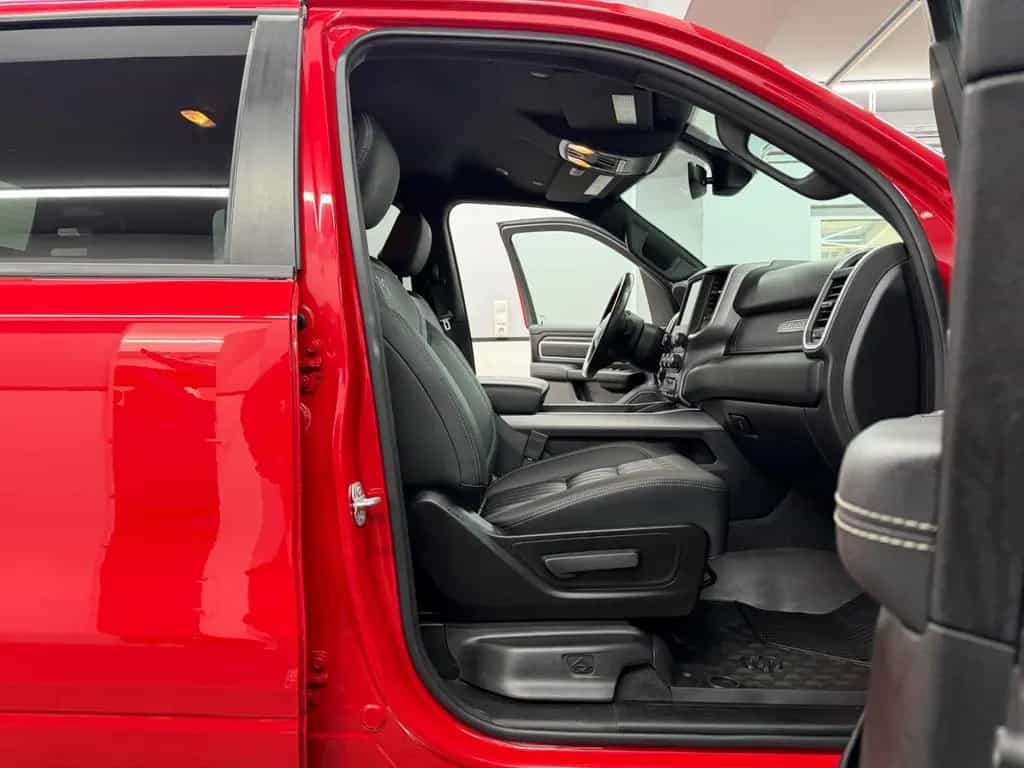 Dodge RAM 1500 5.7 HEMI V8 4x4 Bighorn/Crewcab/6Ft.Box 07/2022-photo-17