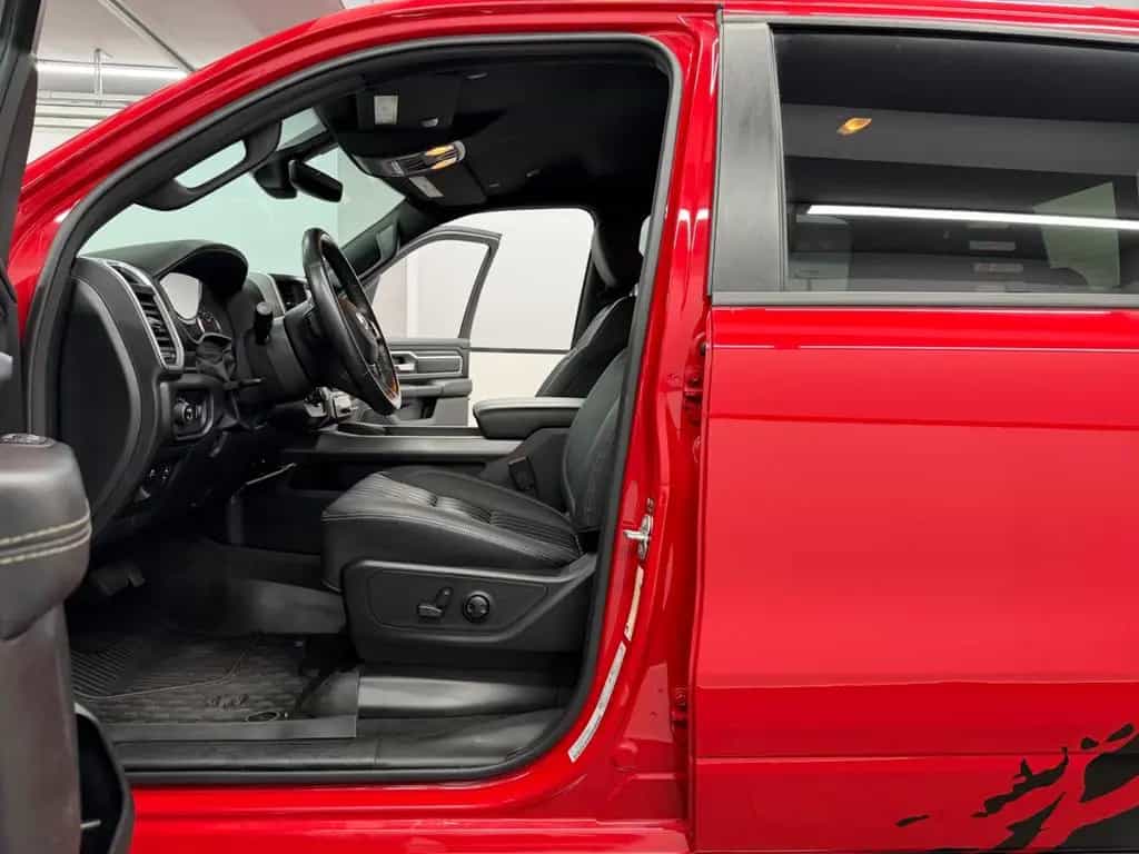 Dodge RAM 1500 5.7 HEMI V8 4x4 Bighorn/Crewcab/6Ft.Box 07/2022-photo-21