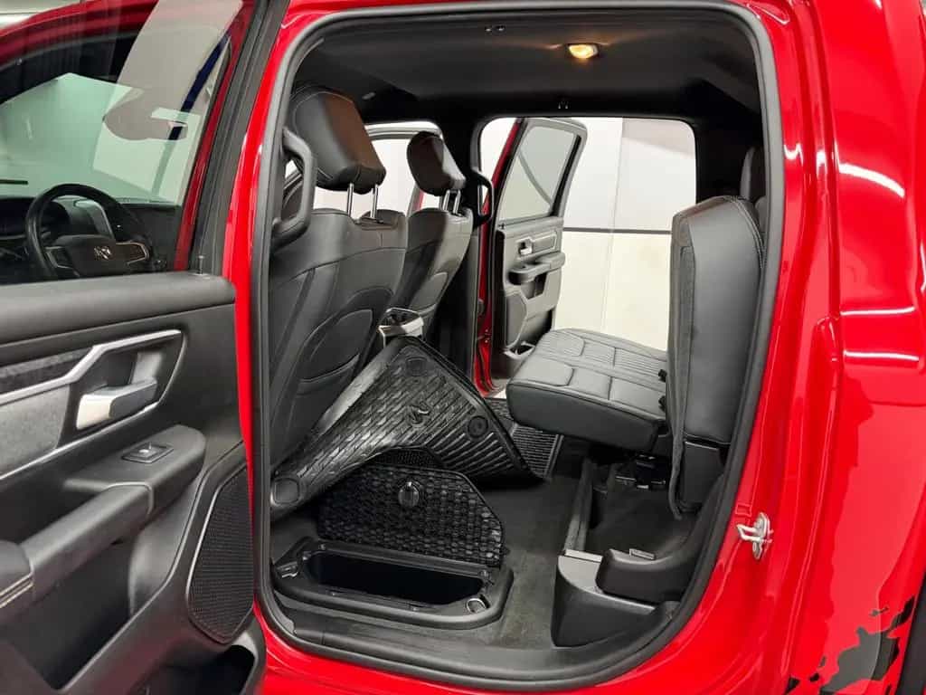 Dodge RAM 1500 5.7 HEMI V8 4x4 Bighorn/Crewcab/6Ft.Box 07/2022-photo-29