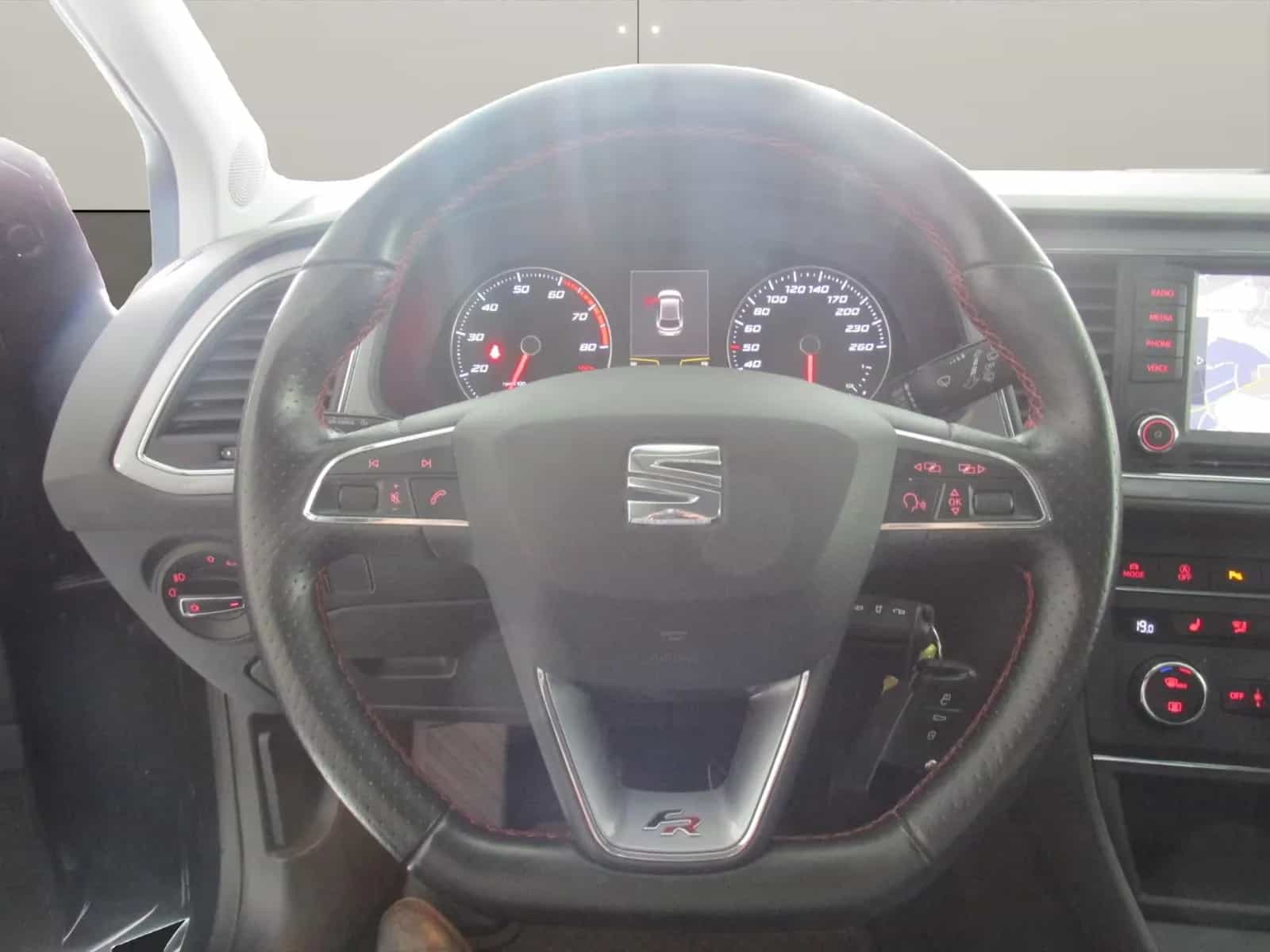 Seat Leon 06/2016-photo-15