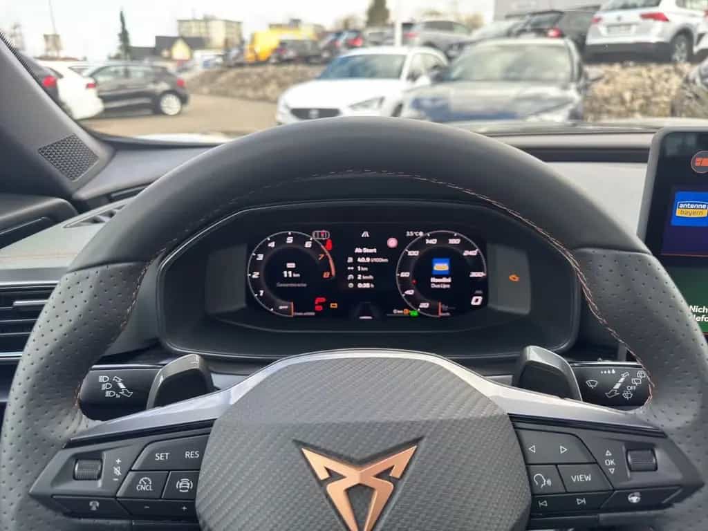 Cupra Formentor VZ5 2.5 TSI DSG 4DRIVE *NAVI*MATRIX*36 03/2026-photo-8