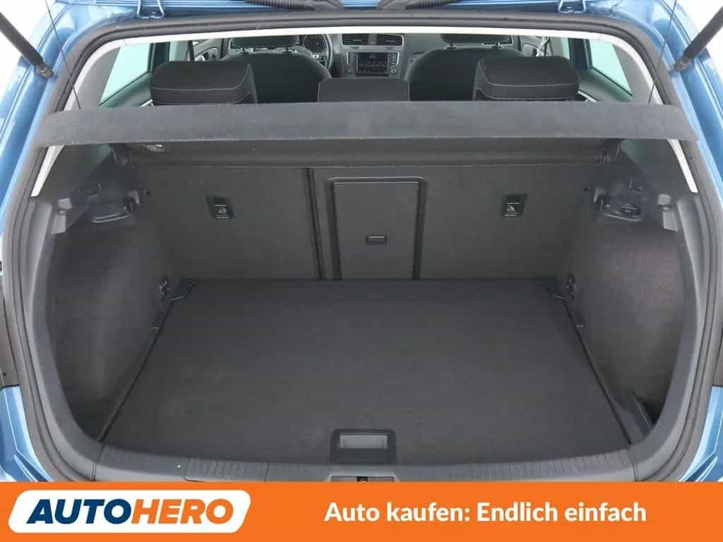 Volkswagen Golf VII 1.4 TSI Lounge BMT Aut.*NAVI*CAM*PDC* 07/2015-photo-17