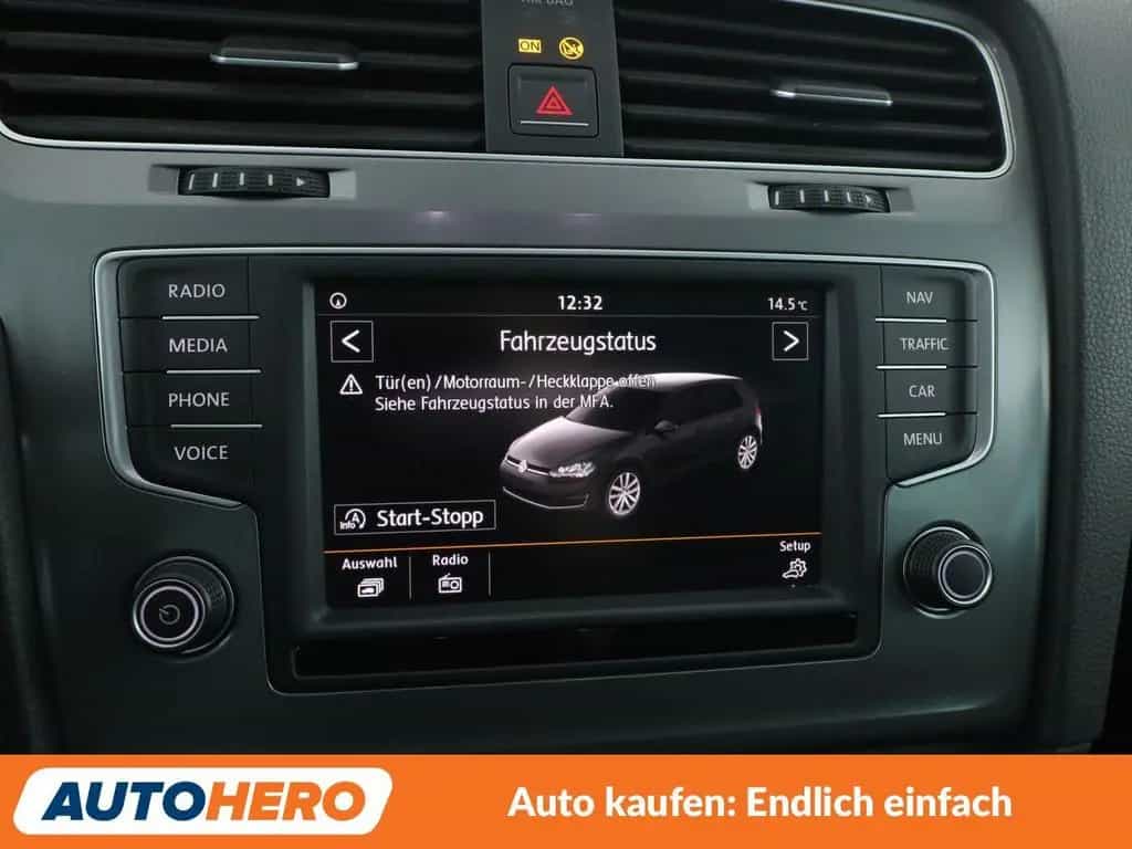 Volkswagen Golf VII 1.4 TSI Lounge BMT Aut.*NAVI*CAM*PDC* 07/2015-photo-23