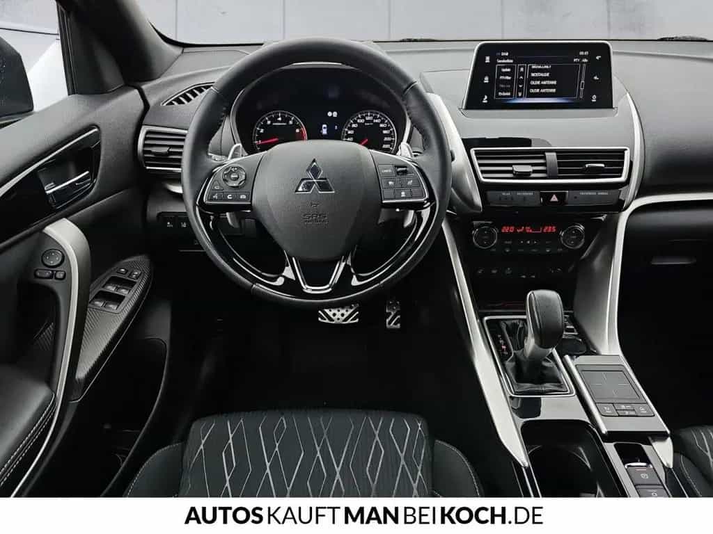 Mitsubishi Eclipse Cross 1.5 T-MIVEC 2WD Connect 8-Gang LED 09/2021-photo-9