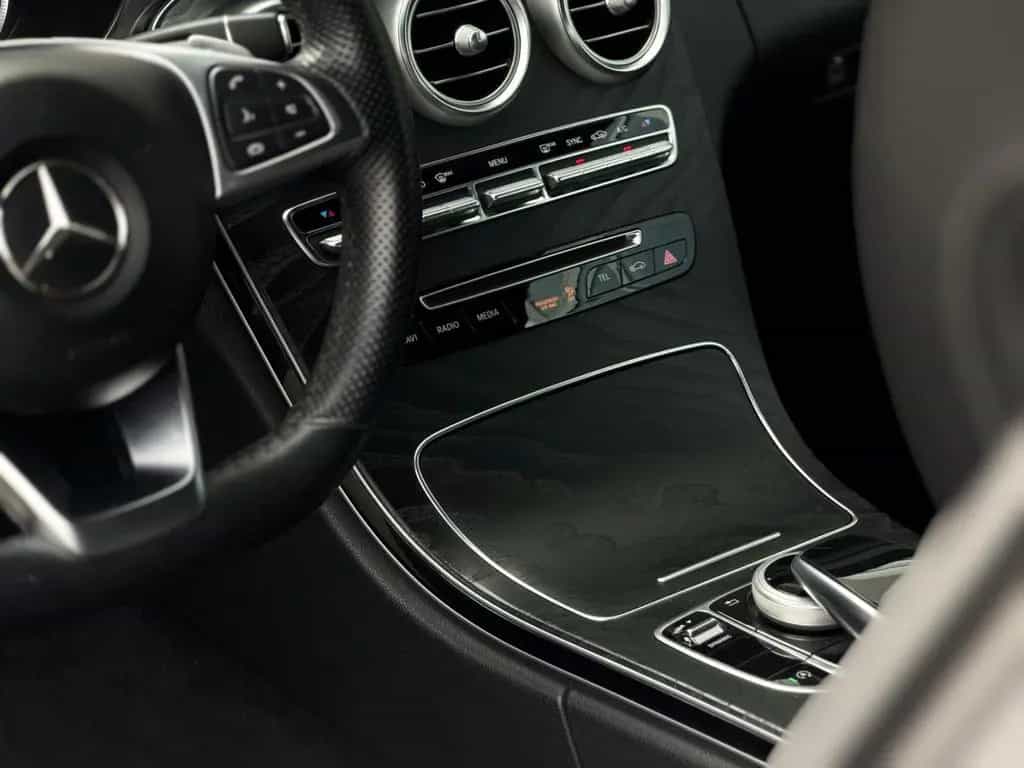Mercedes-Benz C-Class 200 Coupe AMG*360*Shz*Leder*PDC*LED*KeyLess*BT 05/2018-photo-10