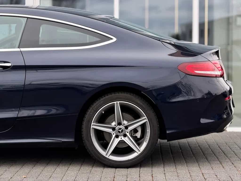 Mercedes-Benz C-Class 200 Coupe AMG*360*Shz*Leder*PDC*LED*KeyLess*BT 05/2018-photo-24