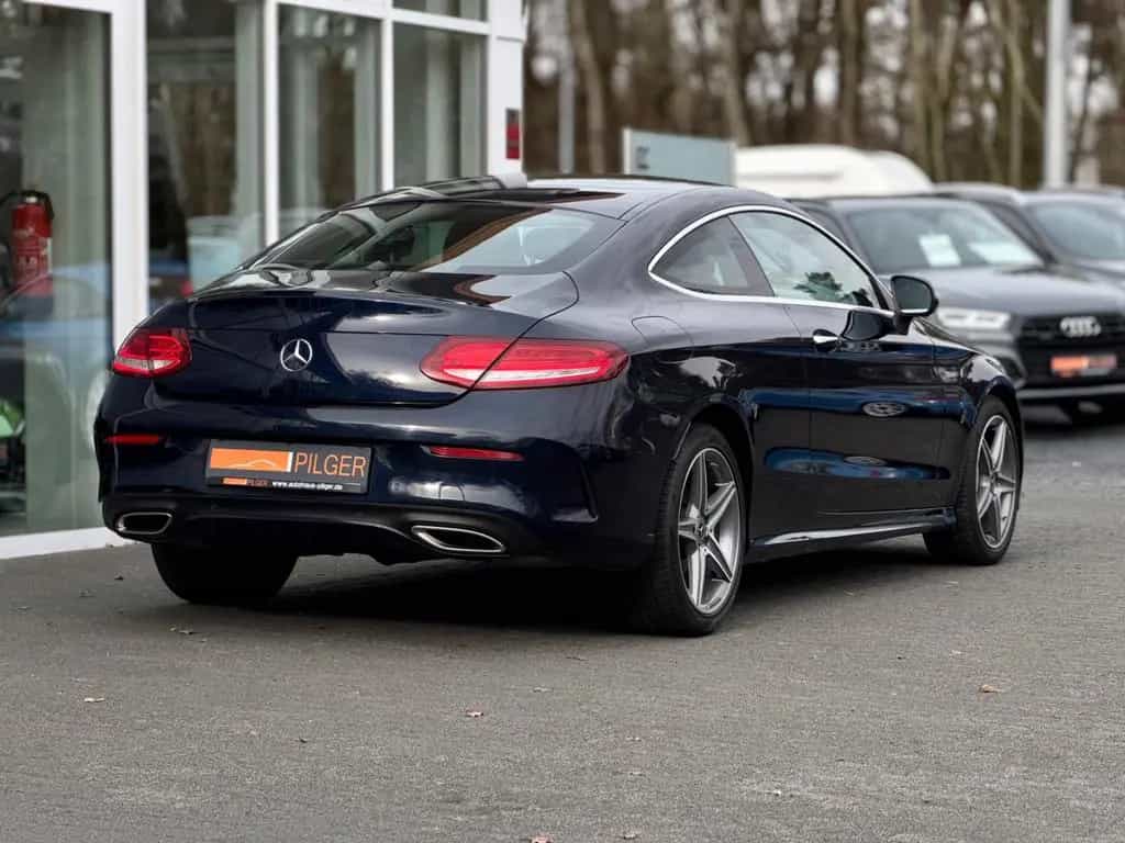 Mercedes-Benz C-Class 200 Coupe AMG*360*Shz*Leder*PDC*LED*KeyLess*BT 05/2018-photo-3