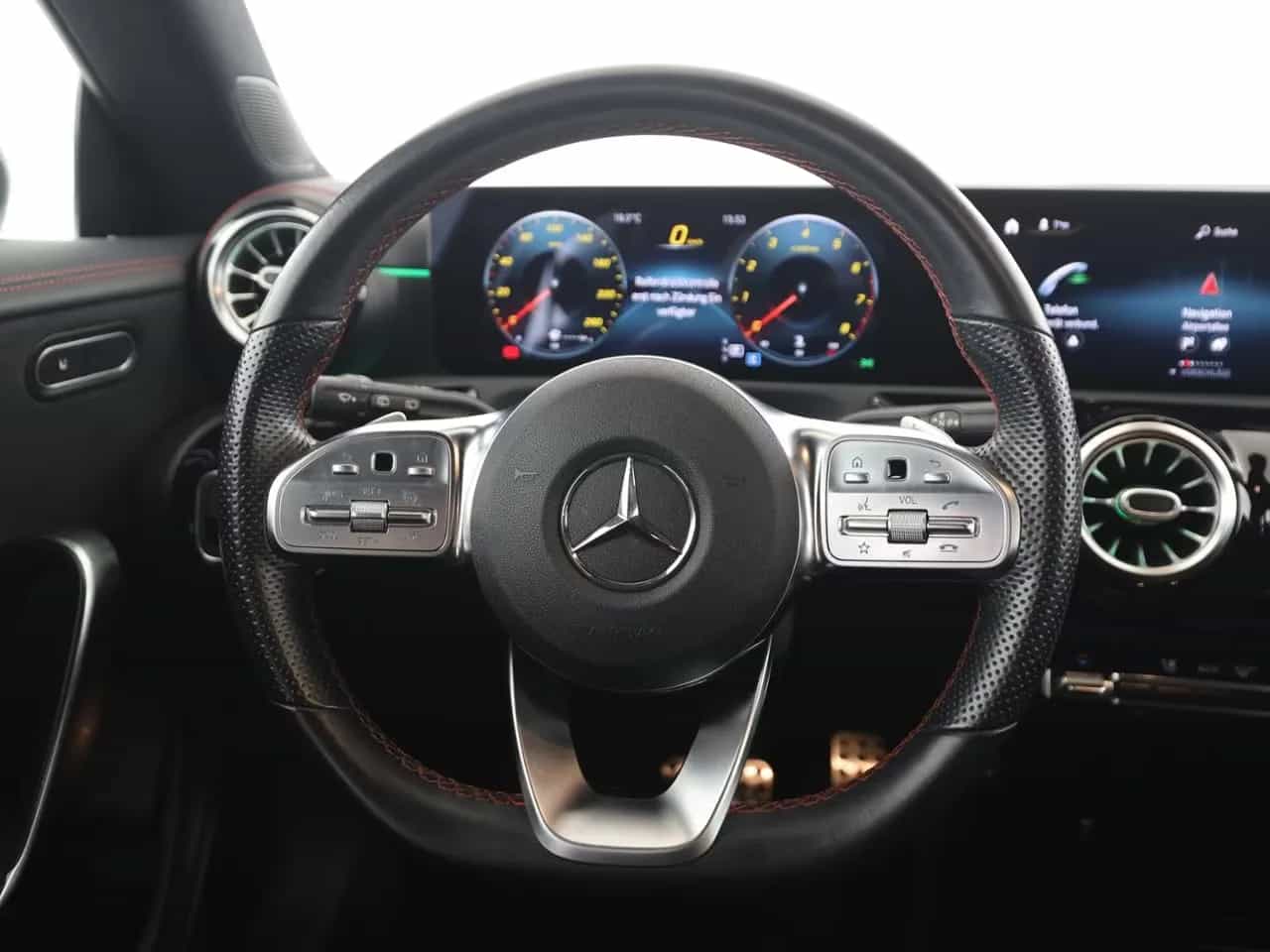 Mercedes-Benz CLA-Class 180 Shooting Brake 08/2020-photo-11