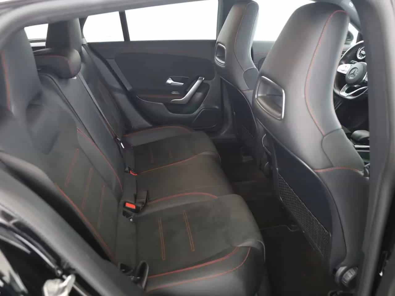 Mercedes-Benz CLA-Class 180 Shooting Brake 08/2020-photo-14