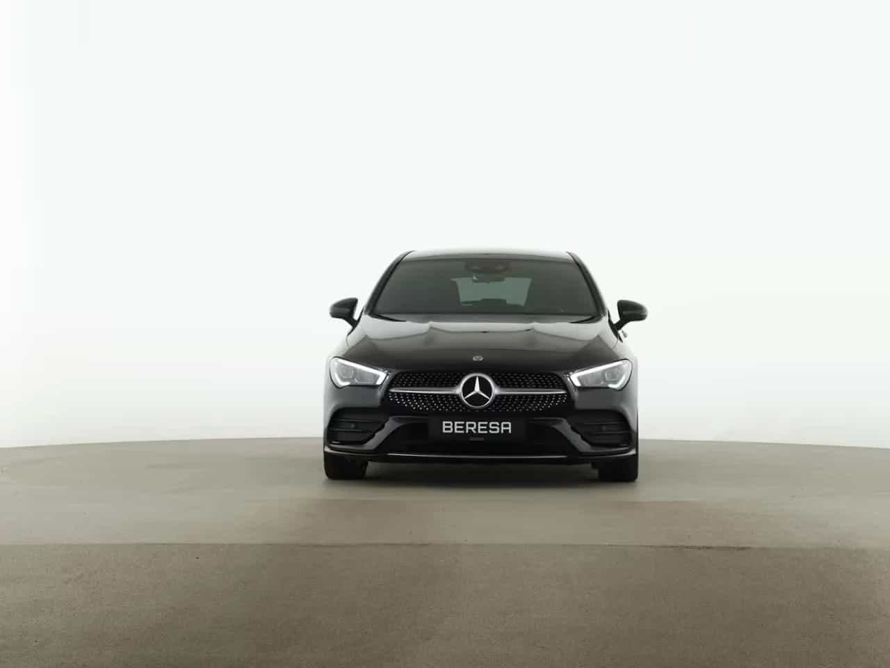 Mercedes-Benz CLA-Class 180 Shooting Brake 08/2020-photo-2