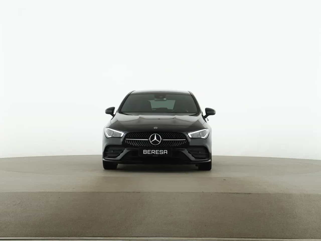 Mercedes-Benz CLA-Class 220 Shooting Brake 09/2019-photo-2