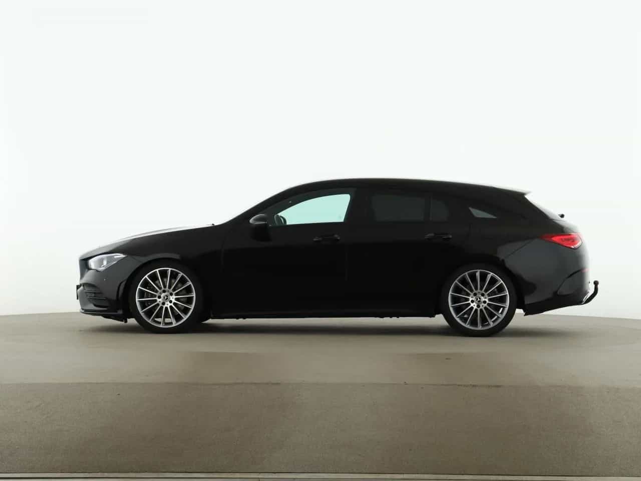 Mercedes-Benz CLA-Class 220 Shooting Brake 09/2019-photo-3