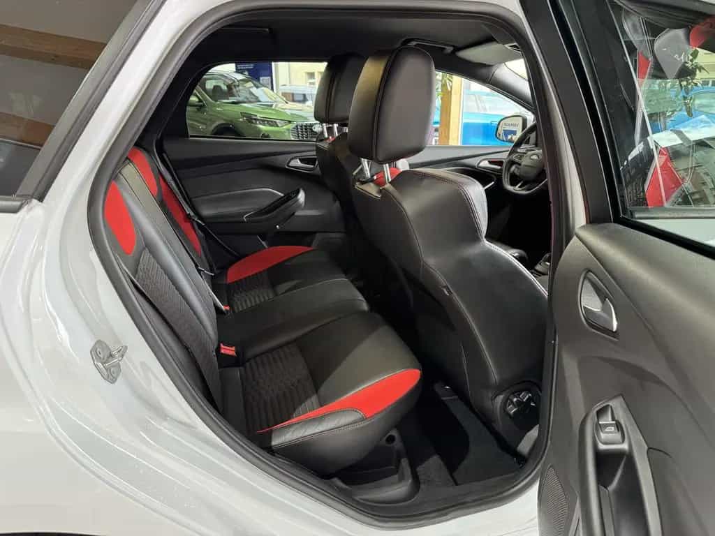 Ford Focus Turnier ST 250PS 06/2017-photo-26