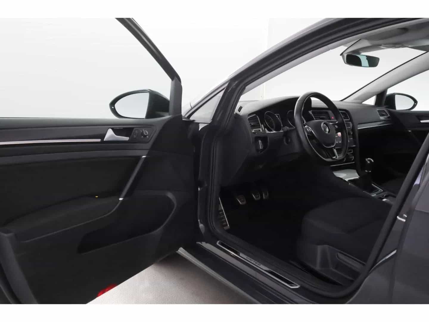 Volkswagen Golf 07/2020-photo-15