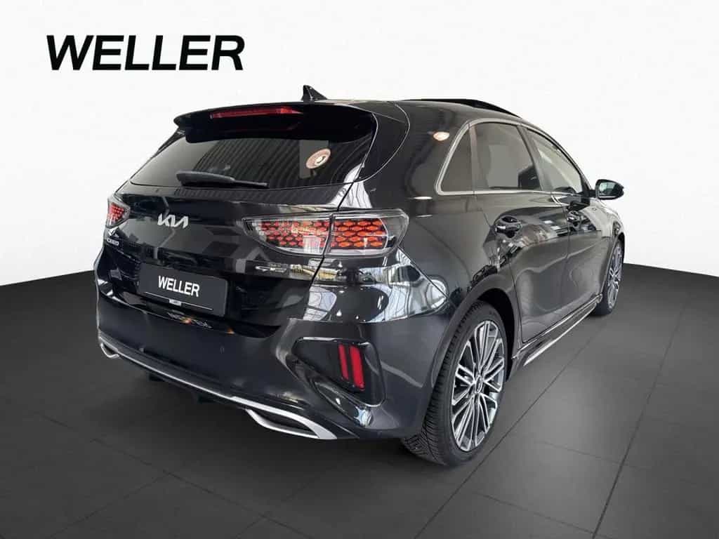 Kia Ceed 1.5 T-GDI GT Line PANO,ACC,RFK,JBL,HIGH LED 02/2022-photo-3