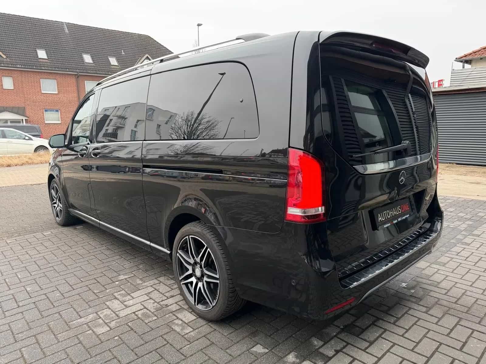 Mercedes-Benz V-Class 250 08/2018-photo-13