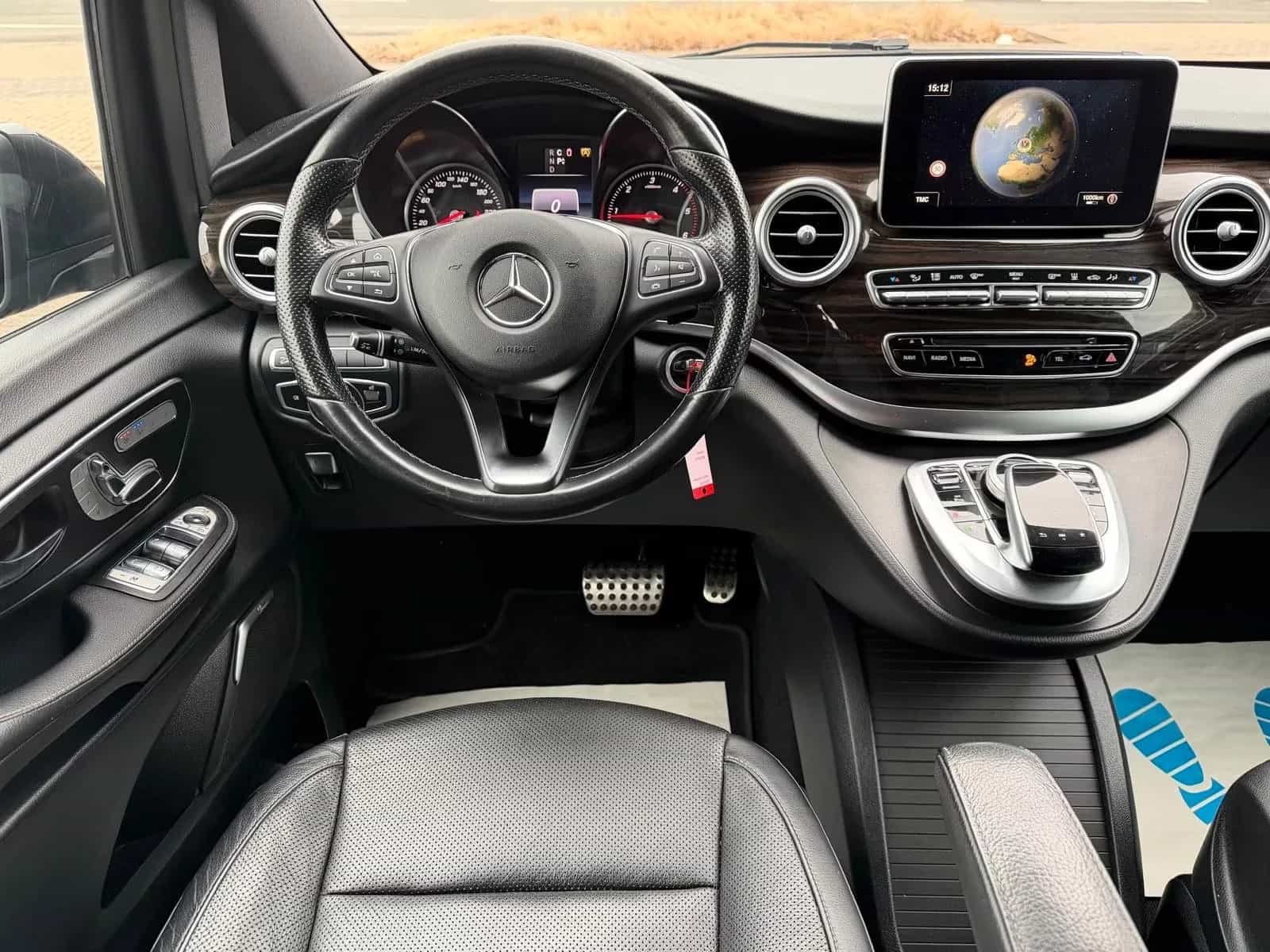 Mercedes-Benz V-Class 250 08/2018-photo-15