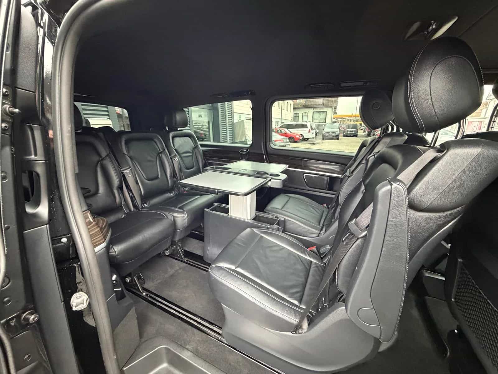 Mercedes-Benz V-Class 250 08/2018-photo-23