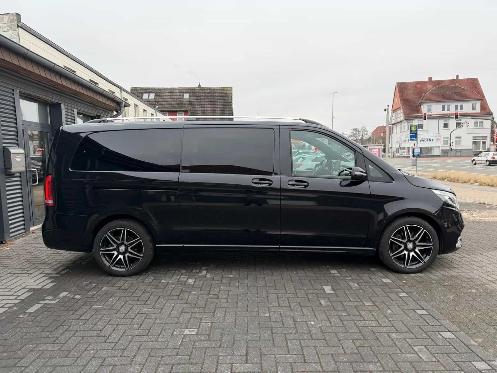 Mercedes-Benz V-Class 250 08/2018-photo-6