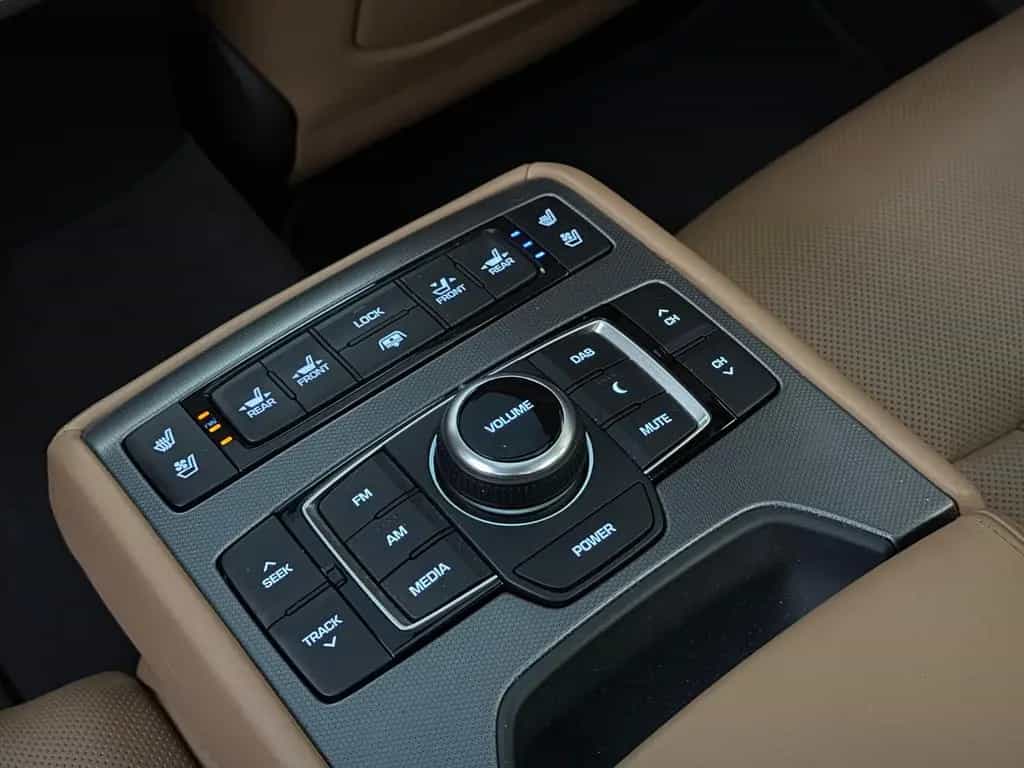 Genesis G80 | Nappa| Panorama| ACC| 360°| HUD| 02/2015-photo-11