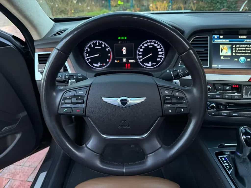 Genesis G80 | Nappa| Panorama| ACC| 360°| HUD| 02/2015-photo-7