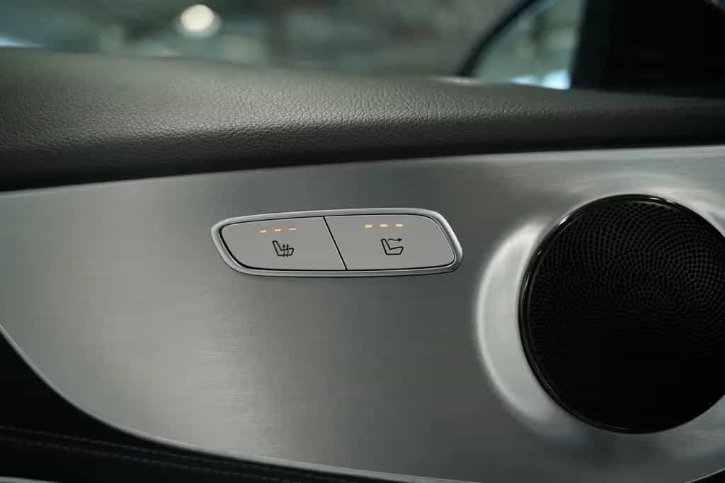 Mercedes-Benz C 200 Cabrio Night Edition AMG Line *19 *KeyGo 07/2017-photo-27
