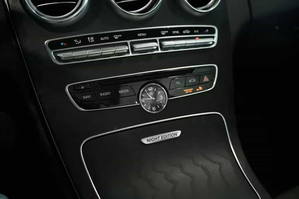 Mercedes-Benz C 200 Cabrio Night Edition AMG Line *19 *KeyGo 07/2017-photo-34
