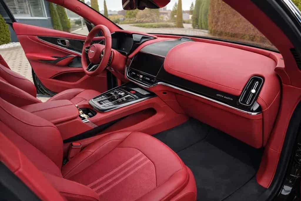 Aston Martin DBX 4.0 V8 707 01/2026-photo-10