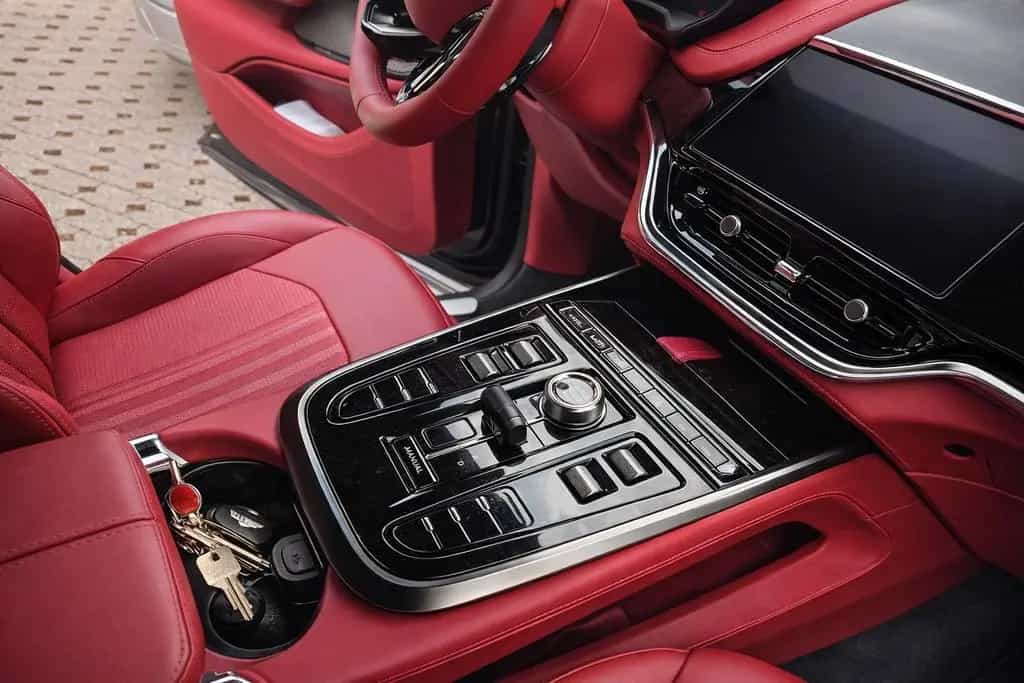 Aston Martin DBX 4.0 V8 707 01/2026-photo-13