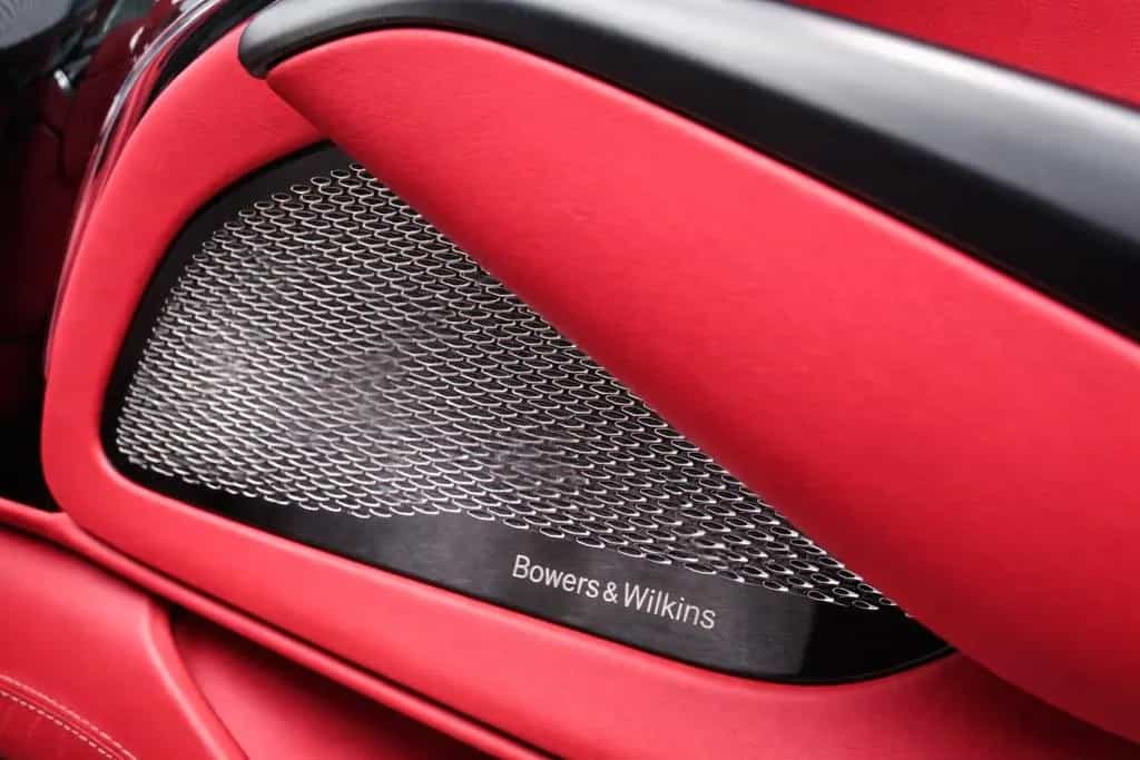Aston Martin DBX 4.0 V8 707 01/2026-photo-16