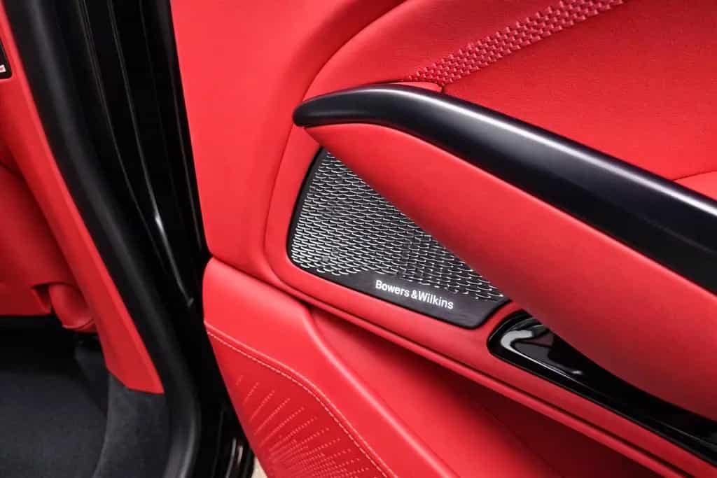 Aston Martin DBX 4.0 V8 707 01/2026-photo-19