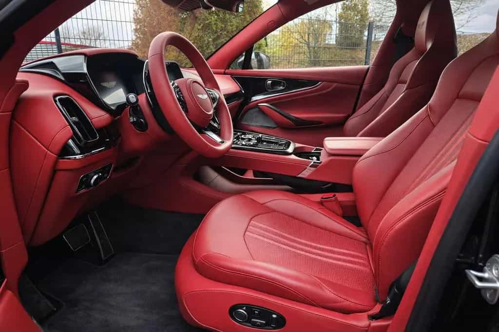 Aston Martin DBX 4.0 V8 707 01/2026-photo-5