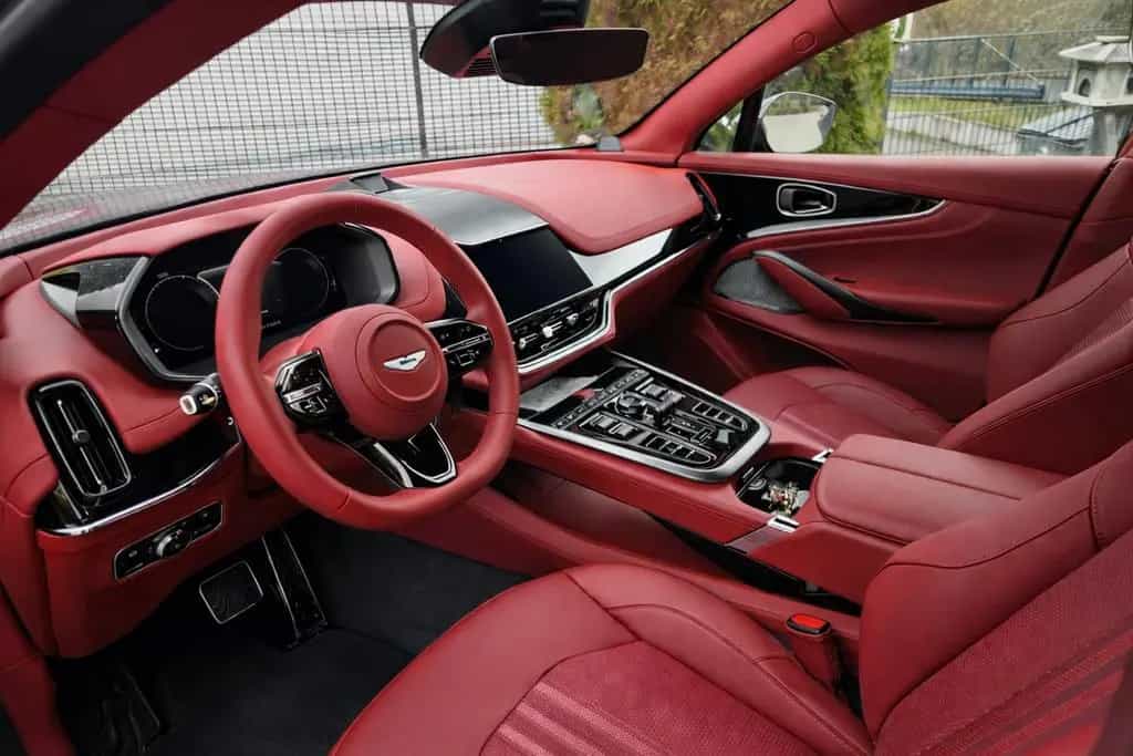 Aston Martin DBX 4.0 V8 707 01/2026-photo-6