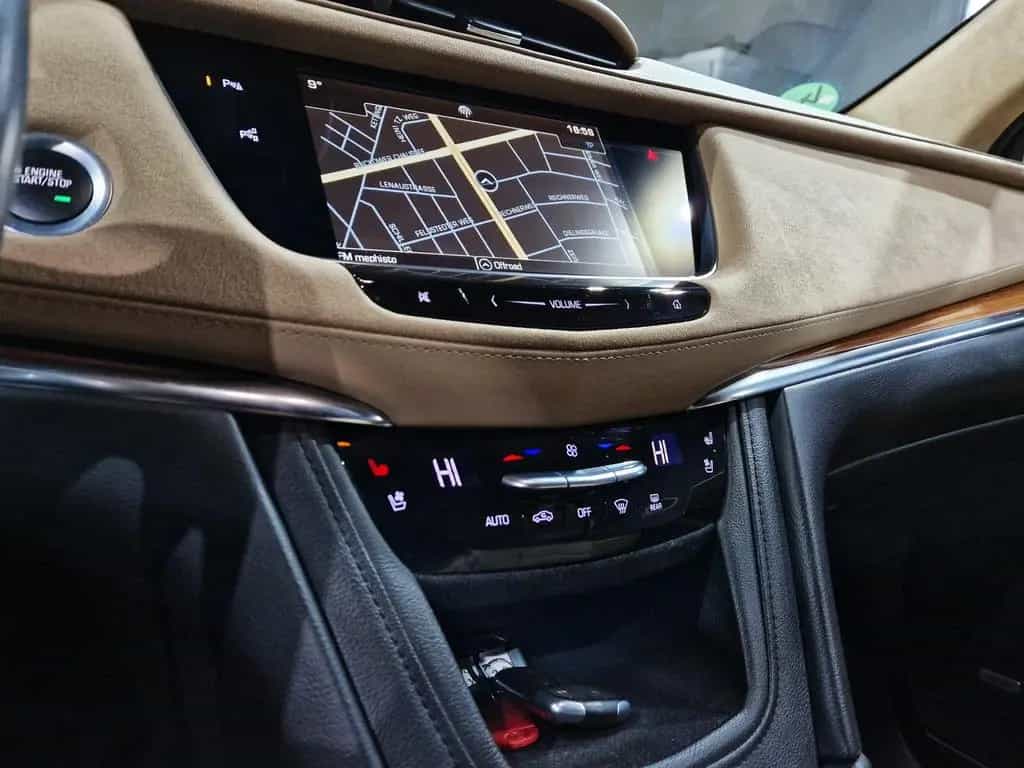 Cadillac XT5 V6 Platinum AWD|PANO|LEDER|5 *JAHRE*GARANTIE 04/2019-photo-13