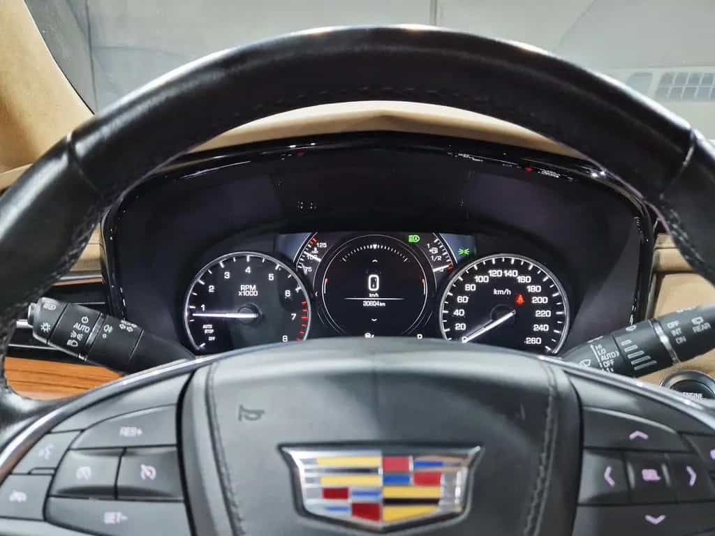 Cadillac XT5 V6 Platinum AWD|PANO|LEDER|5 *JAHRE*GARANTIE 04/2019-photo-18