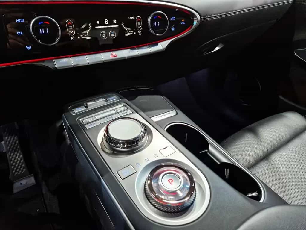 Genesis GV70 2.2 CRDI Luxury 4WD|PANO|5 *JAHRE*GARANTIE 11/2022-photo-19