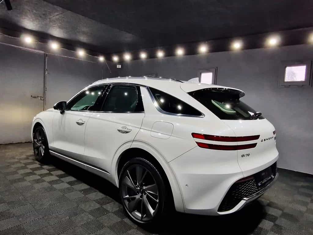 Genesis GV70 2.2 CRDI Luxury 4WD|PANO|5 *JAHRE*GARANTIE 11/2022-photo-2