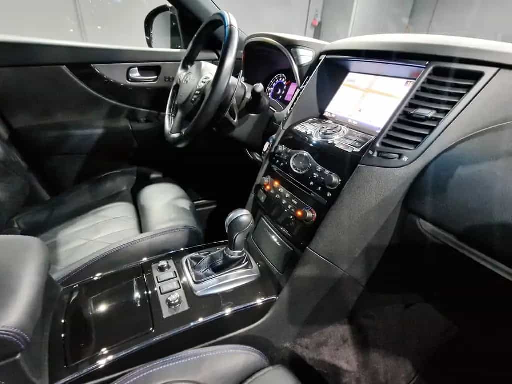 Infiniti QX70 3.7 S|AUTOM|LEDER|E-GSHD|NAVI|XENON|21 ZOLL 03/2018-photo-13