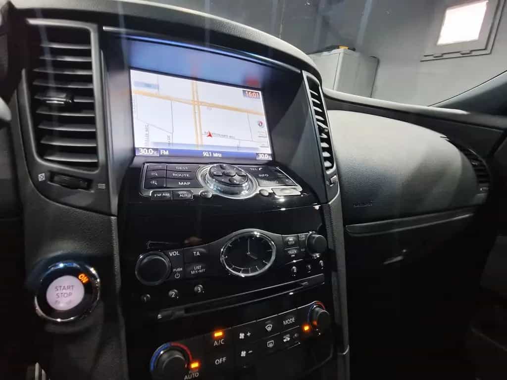 Infiniti QX70 3.7 S|AUTOM|LEDER|E-GSHD|NAVI|XENON|21 ZOLL 03/2018-photo-14