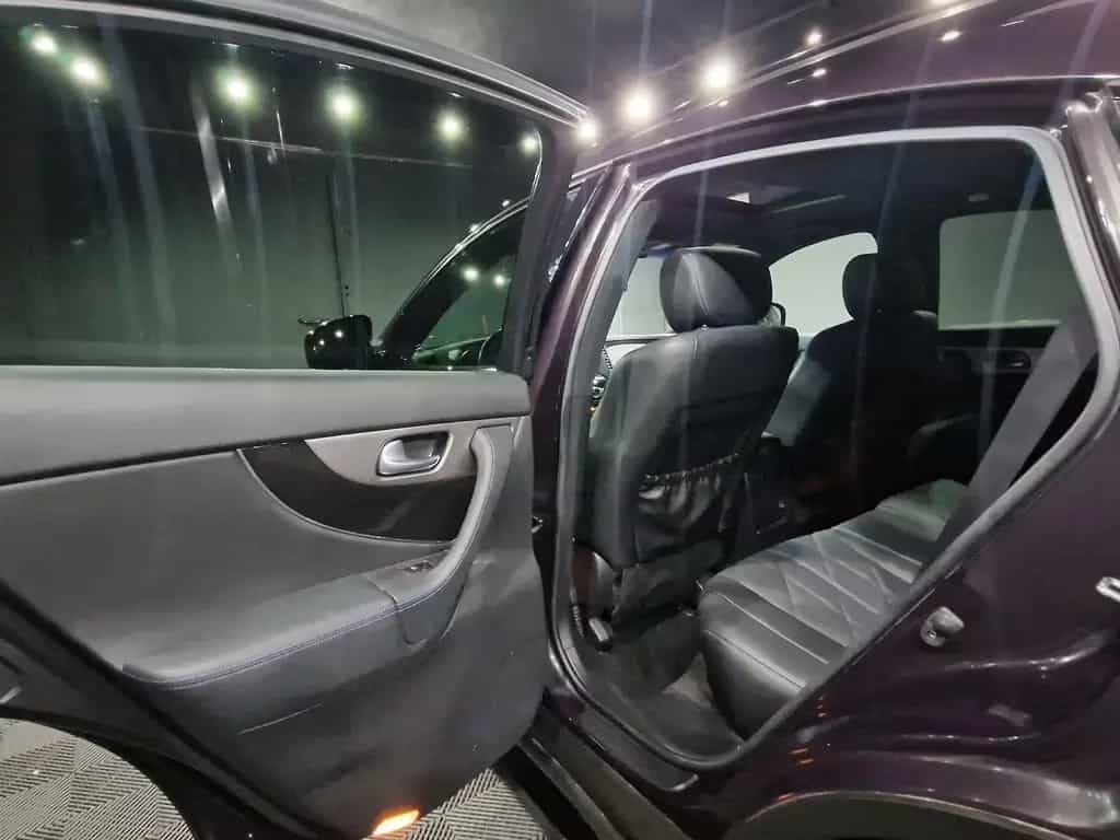 Infiniti QX70 3.7 S|AUTOM|LEDER|E-GSHD|NAVI|XENON|21 ZOLL 03/2018-photo-9