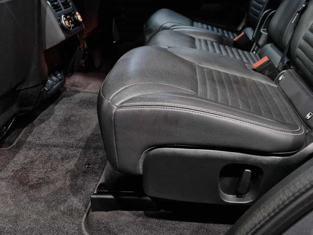 Land Rover Discovery 5 R-Dynamic D300 AWD|PANO|7 SITZER|LED 03/2021-photo-30