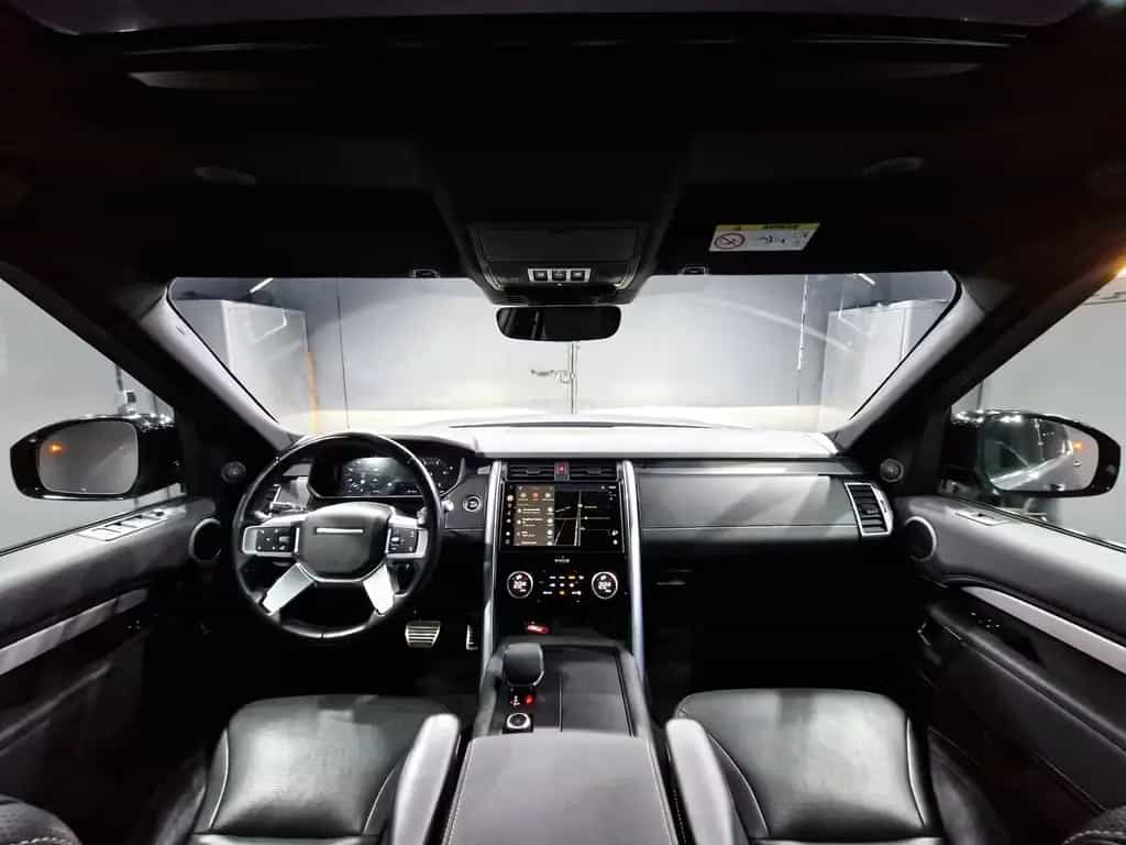 Land Rover Discovery 5 R-Dynamic D300 AWD|PANO|7 SITZER|LED 03/2021-photo-5