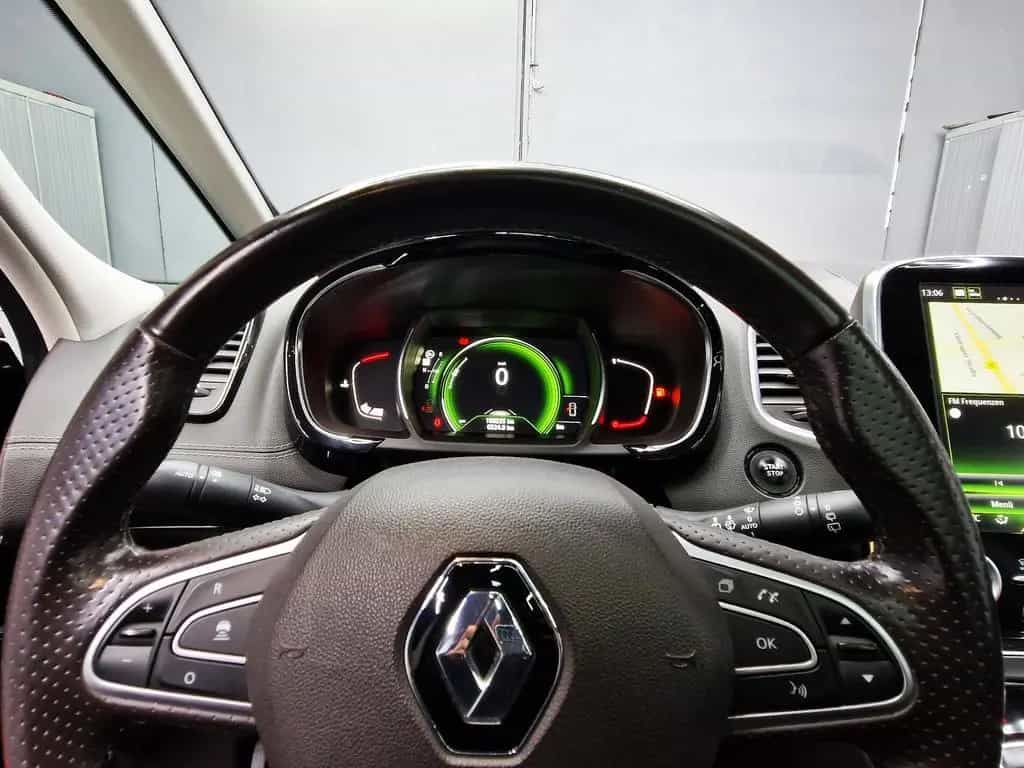 Renault Espace V Initiale Paris|7SITZER|PANO|LEDER|NAVI| 03/2017-photo-20