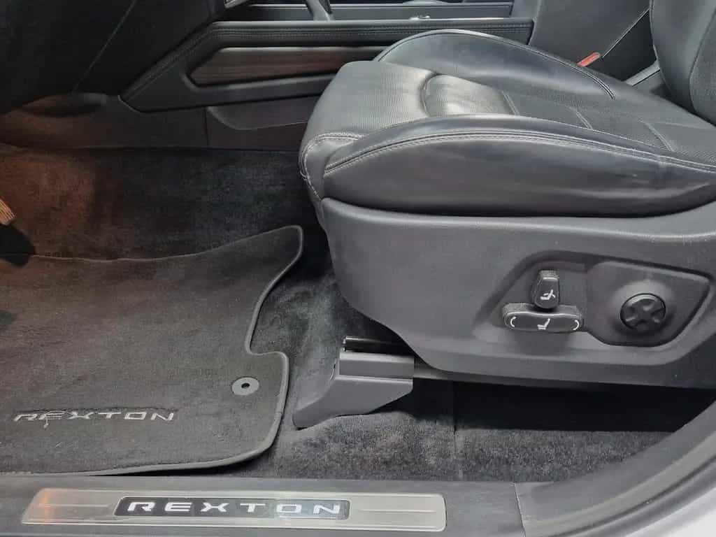Ssangyong REXTON NOBLESSE 2.2 4WD|7SITZE|LEDER|AUTOM|LED|N 11/2019-photo-19