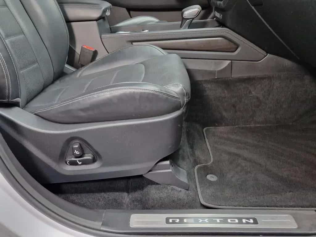 Ssangyong REXTON NOBLESSE 2.2 4WD|7SITZE|LEDER|AUTOM|LED|N 11/2019-photo-20