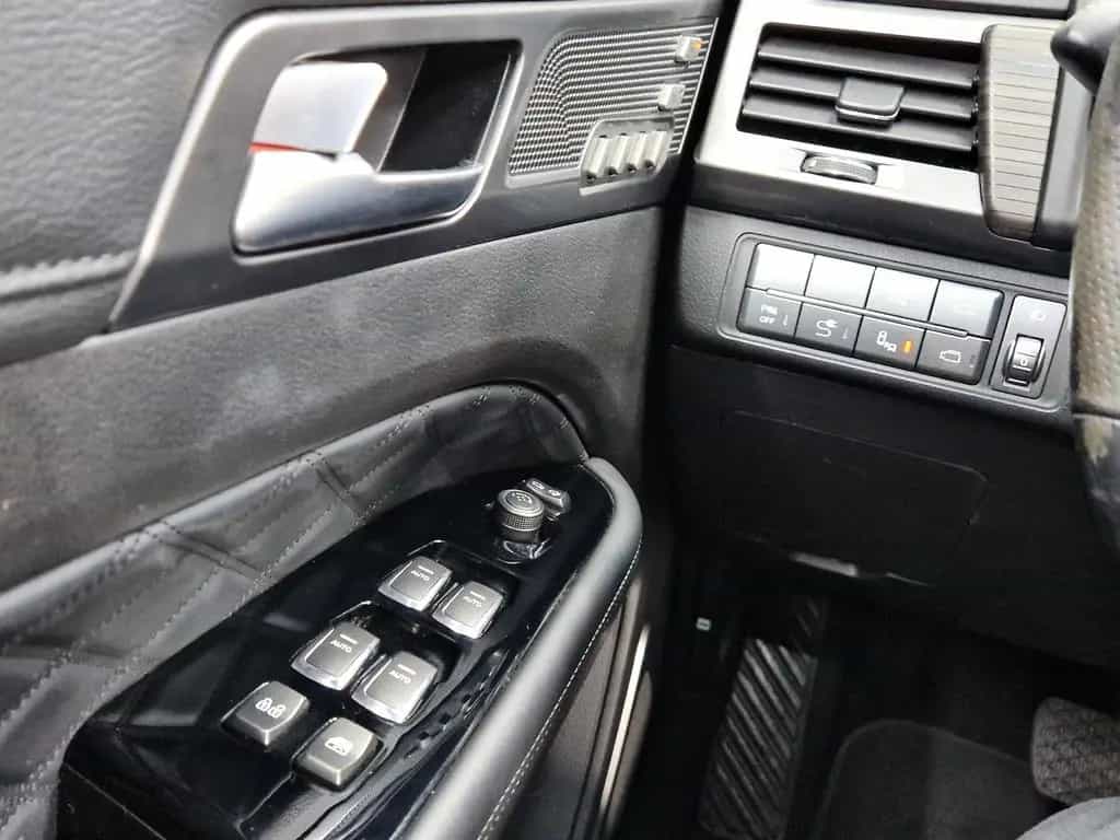 Ssangyong REXTON NOBLESSE 2.2 4WD|7SITZE|LEDER|AUTOM|LED|N 11/2019-photo-22