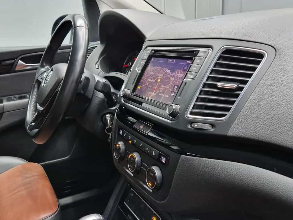 Volkswagen Sharan HIGHLINE BTM|BEHINDERTENGERECHT|AUTOM|LED 11/2018-photo-21