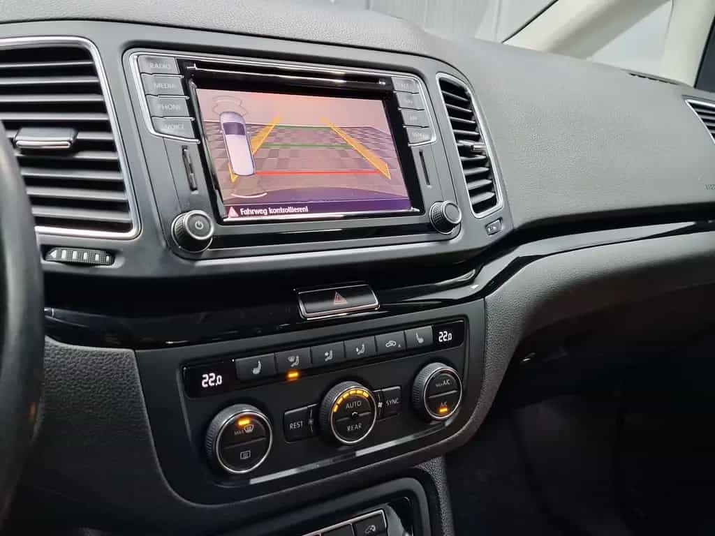 Volkswagen Sharan HIGHLINE BTM|BIXENON|AUTOM|LEDER 11/2018-photo-21