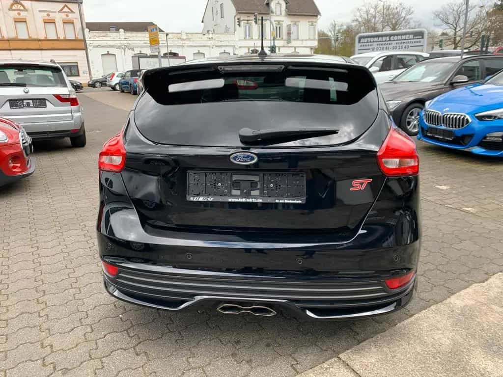 Ford Focus 2.0 ST 09/2018-photo-16