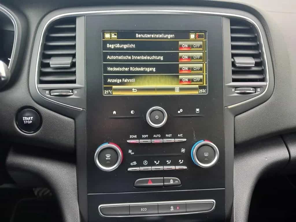 Renault Megane Grandtour Business Edition TCe 140 EDC 10/2019-photo-26